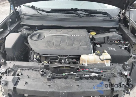 2019 Jeep Cherokee Limited 4X4 from USA, damaged, VIN 1C4PJMDX6KD438236